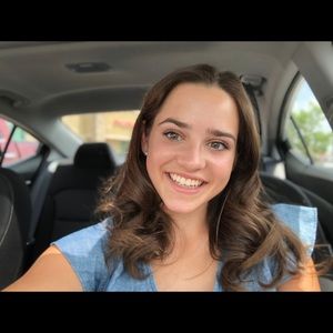 Meet your Posher, Abby